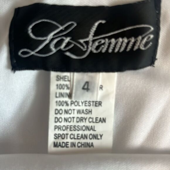 La Femme - 28677 Deep V-neck Jersey Sheath Dress size 4 white NWT $326 - Picture 5 of 6